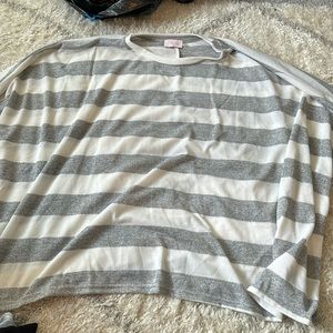 Short sleeve top